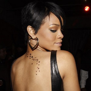 Rihanna Tattoos on Le Tatouage Sur Les Omoplates Tattoos Fr