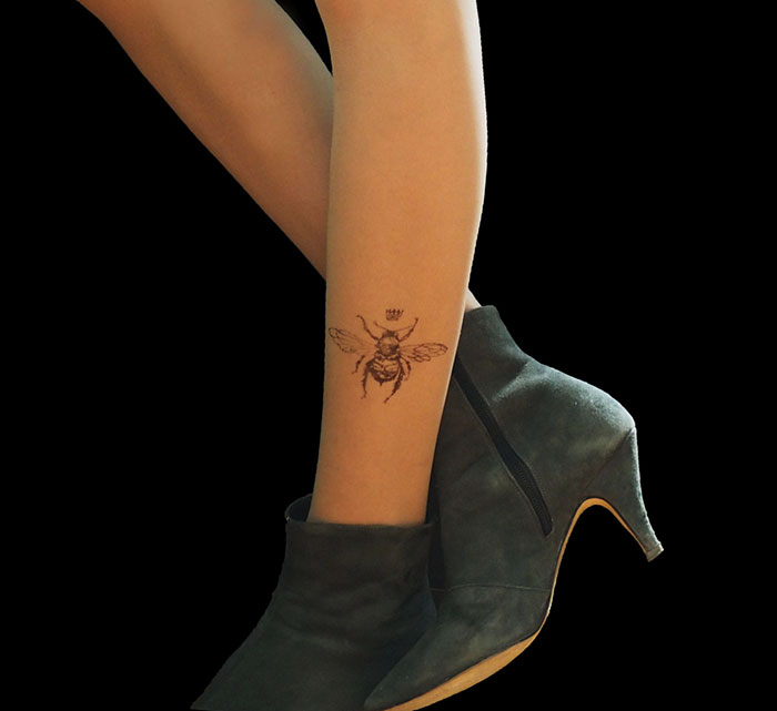 Les collants qui imitent les tattoos collants_imitation_tatouages_tattoos