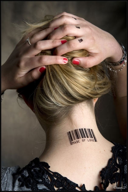 Made of love : le tatouage éphémère emprunte à Pink