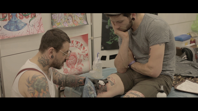 tatouage_cuisse_documentaire_tattoo