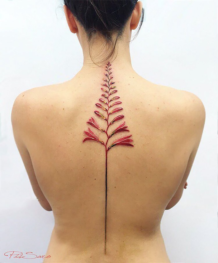 Quand feuilles et fleurs inspirent les tatoueurs tatouage_fleur_tattoo_plante