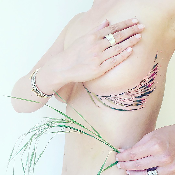 Quand feuilles et fleurs inspirent les tatoueurs tatouage_fleur_tattoo_plante
