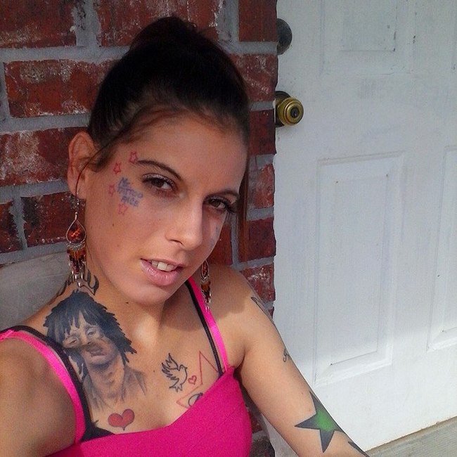 Des tatouages au visage difficiles à porter tatouages_visages_tattoos_faciaux