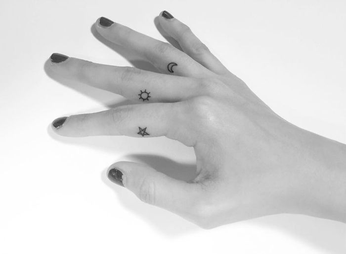 Des idées de tattoos minimalistes avec ce studio de tatouage coréen tattoos_idees_petits_tatouages_minimalistes_coree