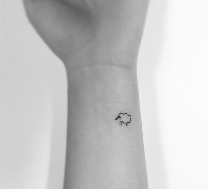 Des idées de tattoos minimalistes avec ce studio de tatouage coréen tattoos_idees_petits_tatouages_minimalistes_coree