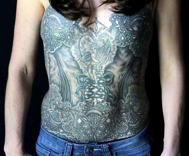 tattoos_tatouage_poitrine_cancer_sein