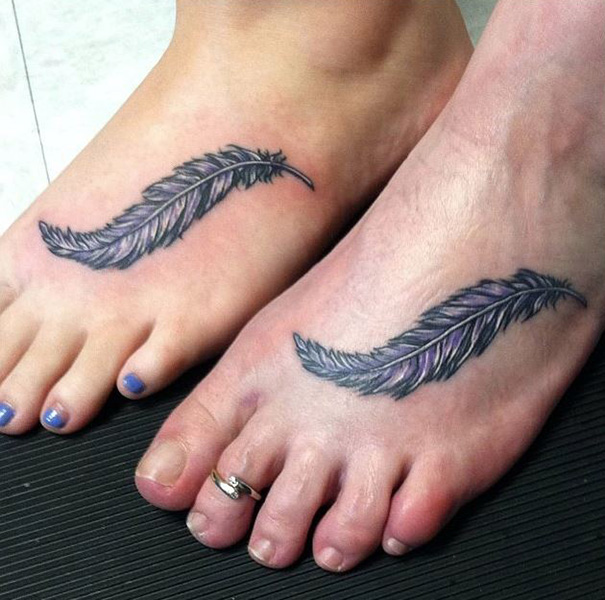 Des tatouages complémentaires entre mère et fille tattoos_tatouages_complementaires_mere_fille
