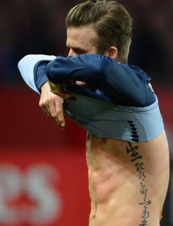 Des idées de tatouage sur les côtes tattoos_tatouages_cotes